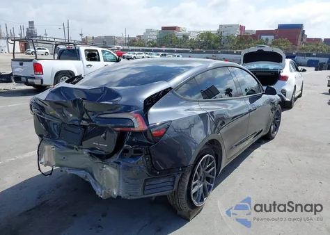 2025 Tesla Model 3 Long Range All-Wheel Drive from USA, damaged, VIN 5YJ3E1EB5SF960787